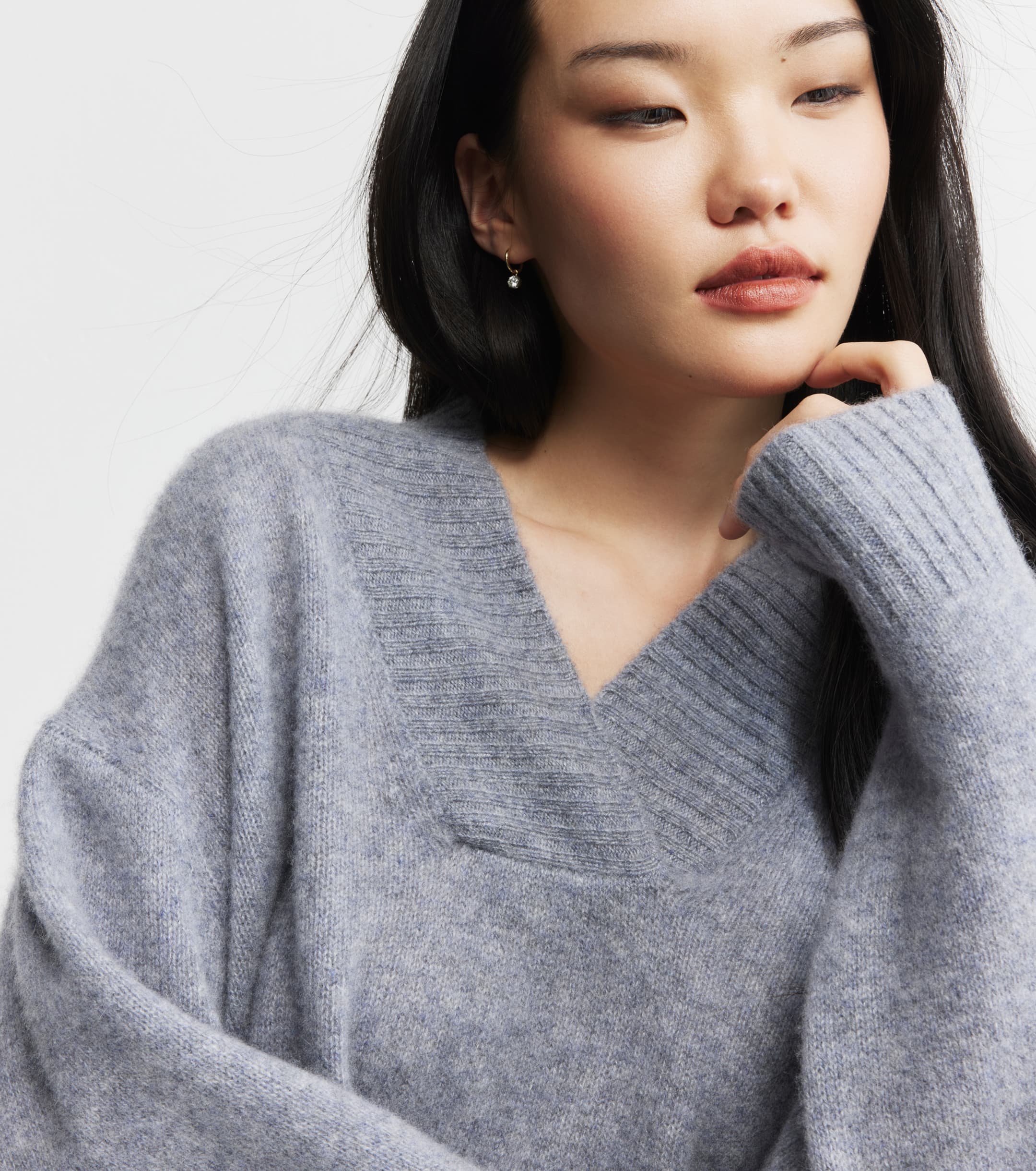 Featherweight Cashmere V - Grey Melange
