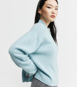 Featherweight Cashmere V - Seafoam