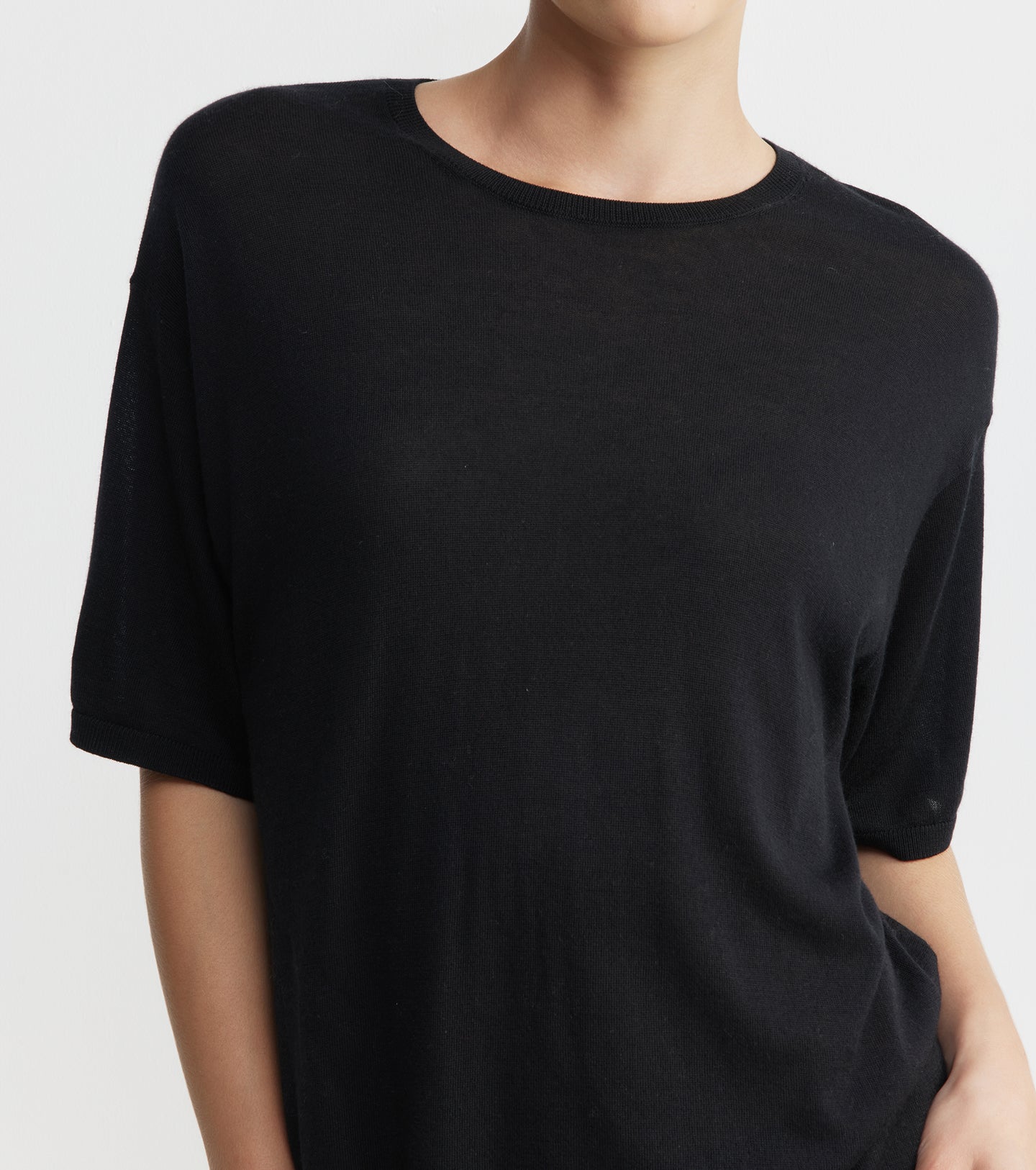 Fine Cashmere Longline Tee - Black