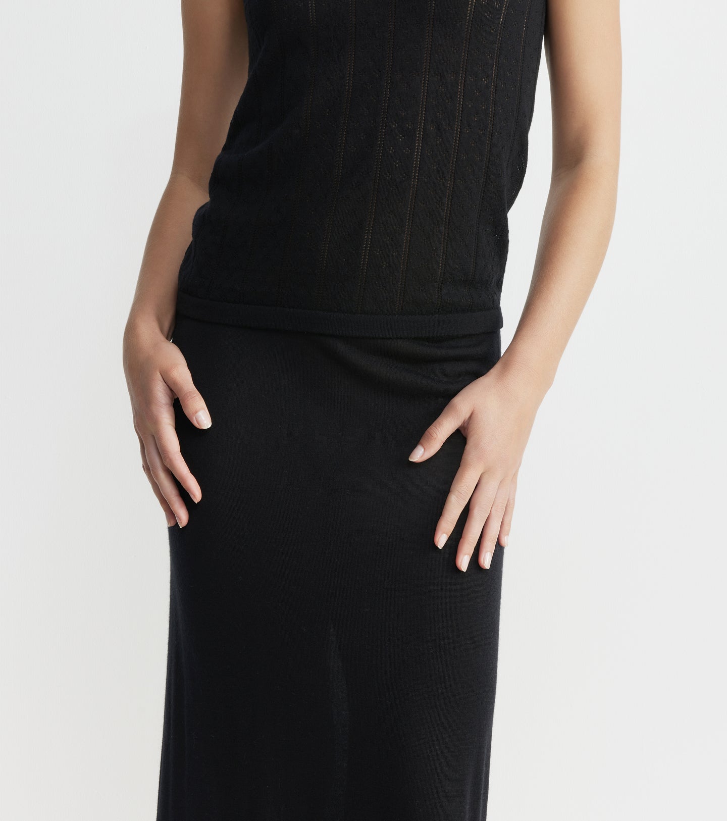 Fine Cashmere Skirt - Black