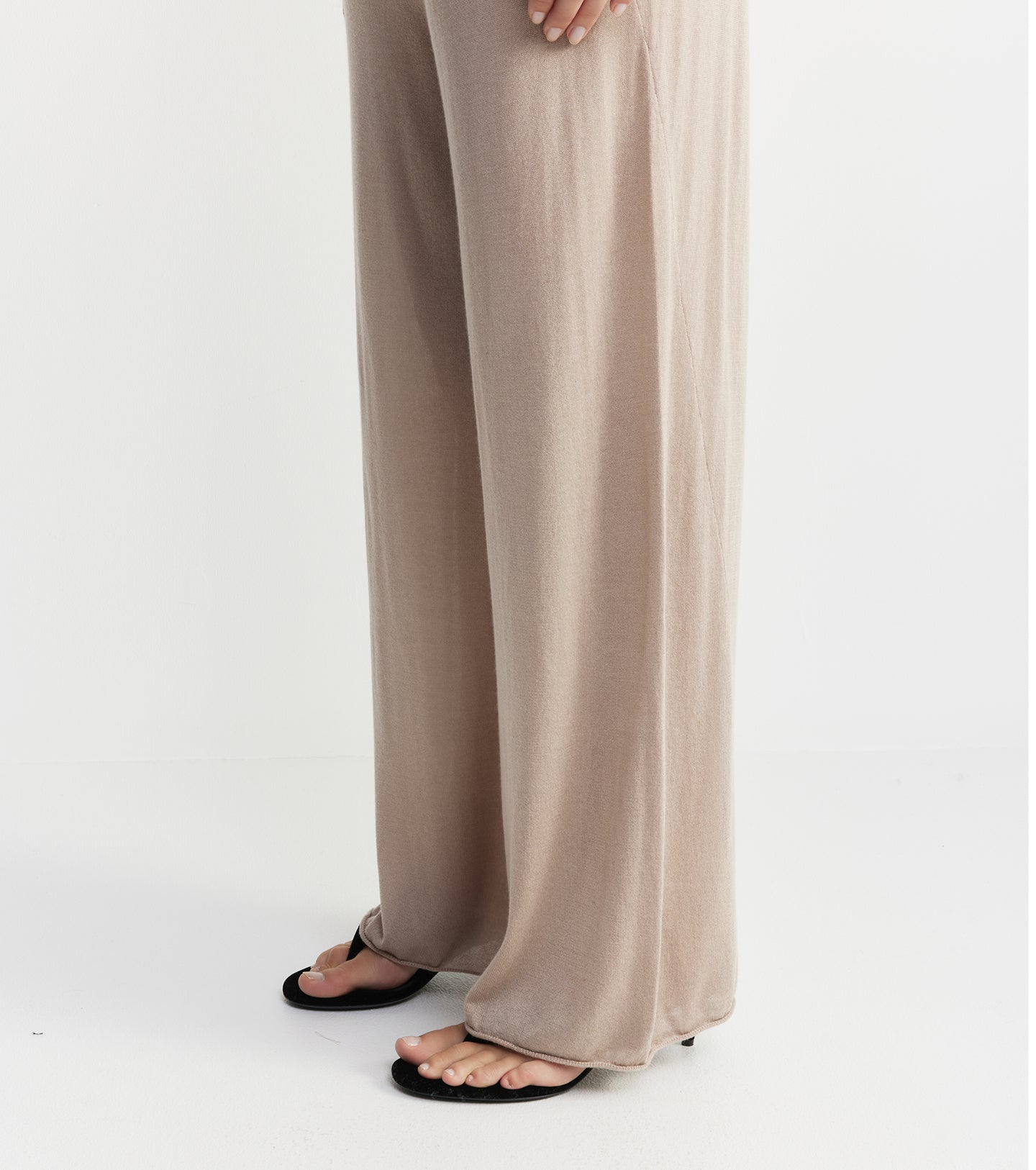 Fine Cashmere Bias Trouser - Taupe