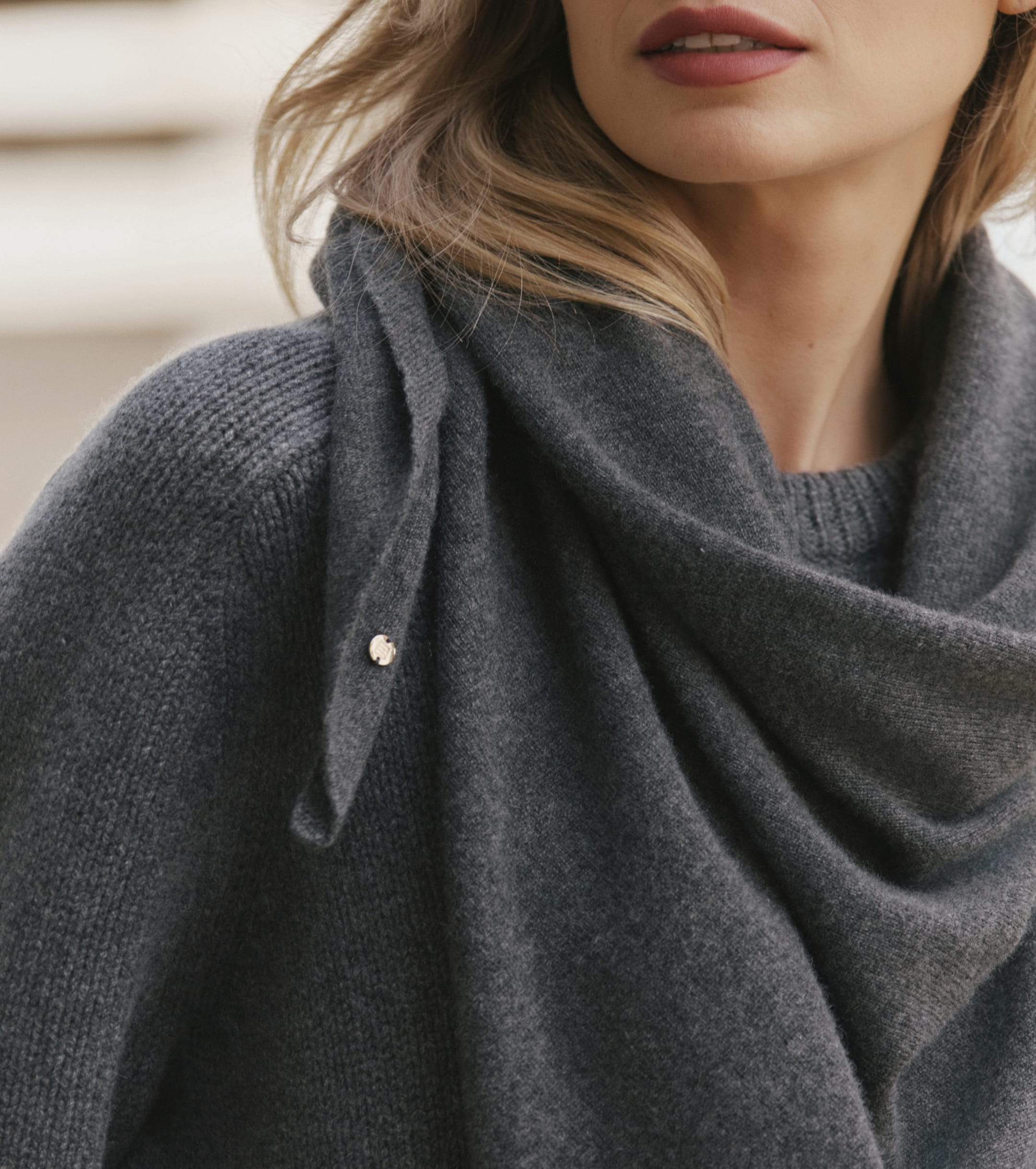 Luxe Cashmere  Saddle Crew Sweater - Graphite