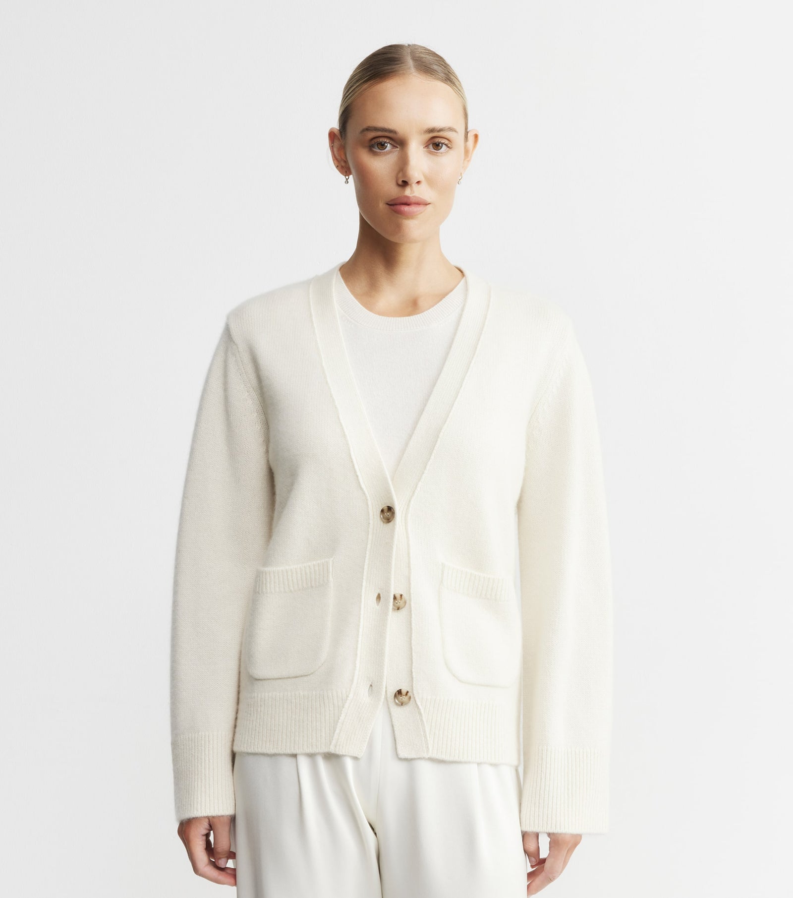 Luxe Cashmere Cardigan with Pockets - Cream