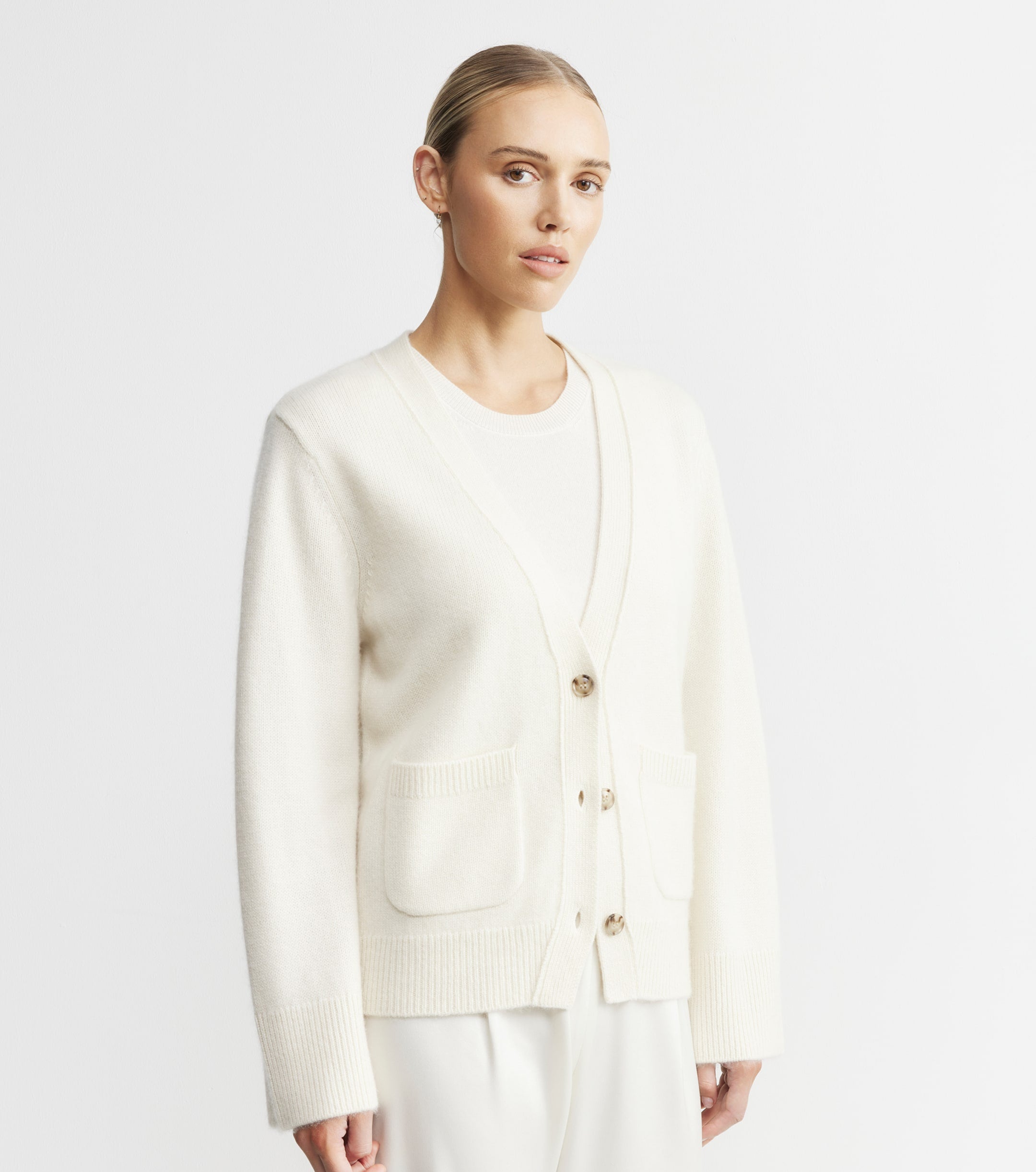 Luxe Cashmere Cardigan with Pockets - Cream