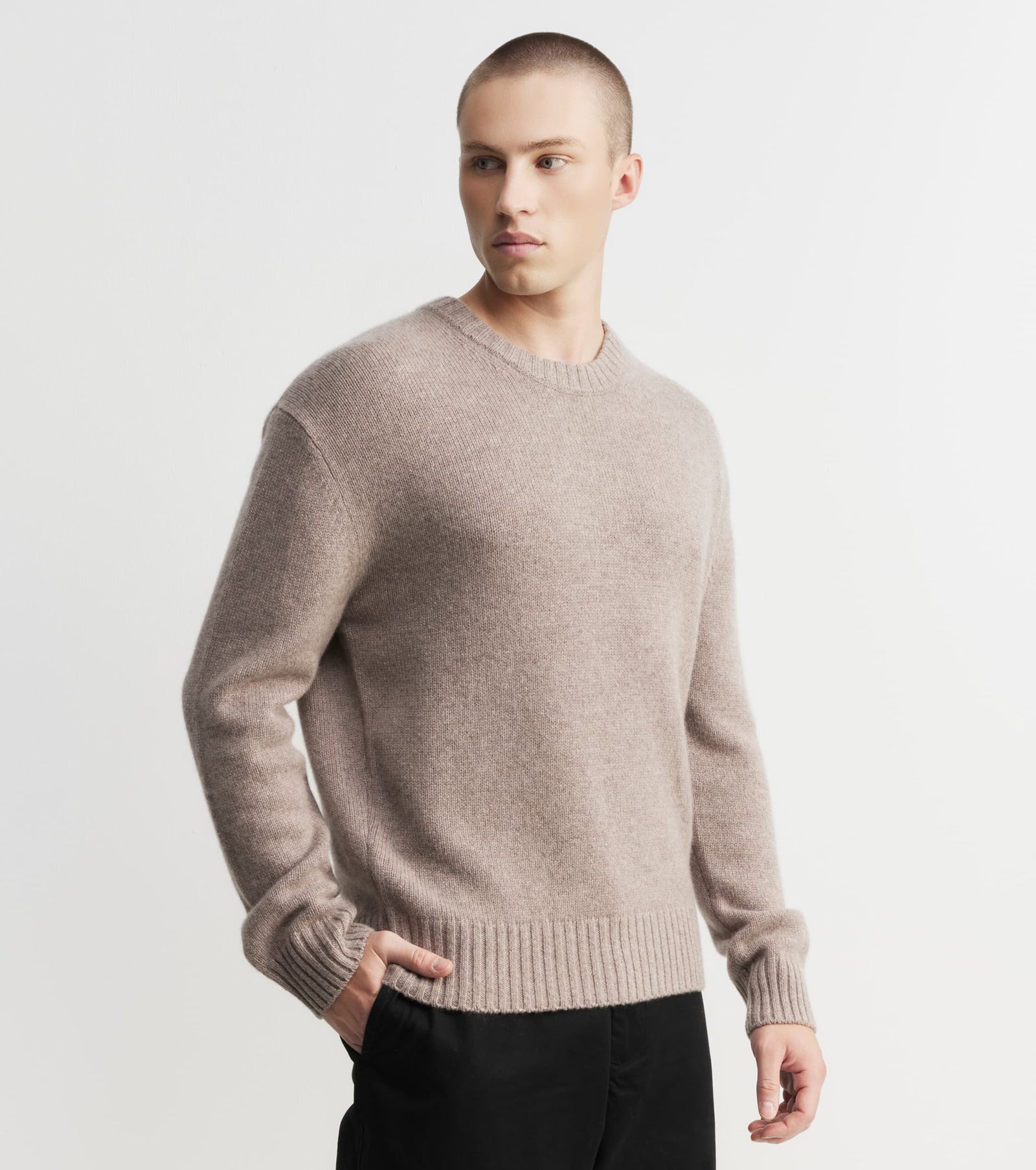 Mens Cashmere Relaxed Crew - Walnut
