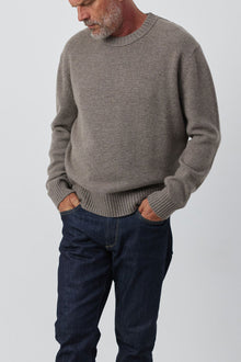  Mens Cashmere Relaxed Crew - Walnut