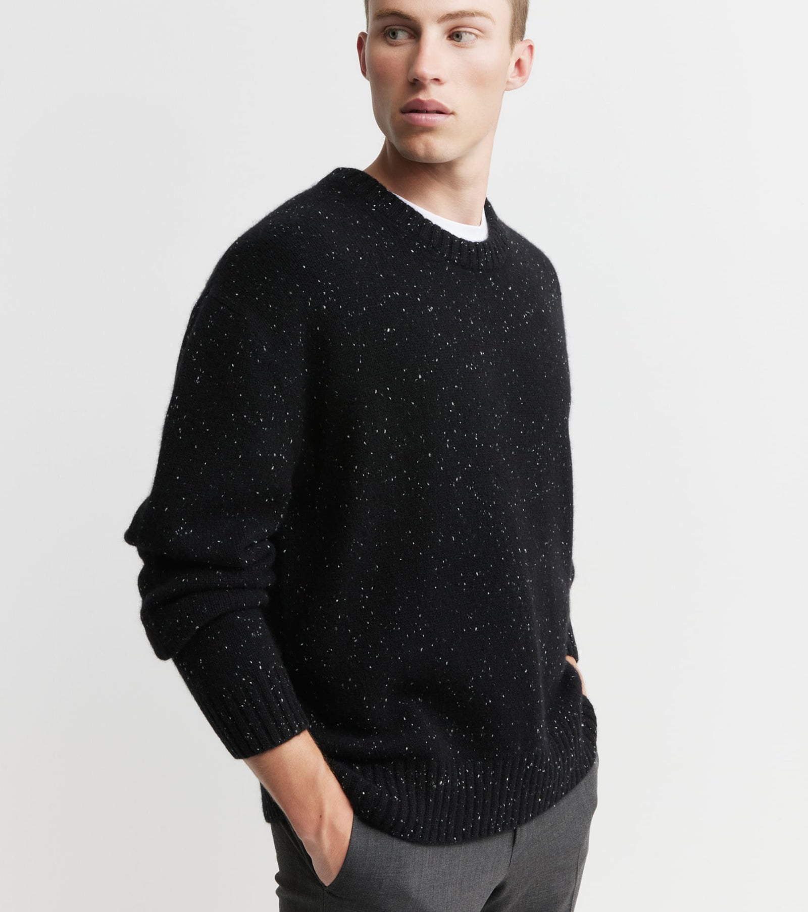 Mens Cashmere Relaxed Crew - Black Speckle