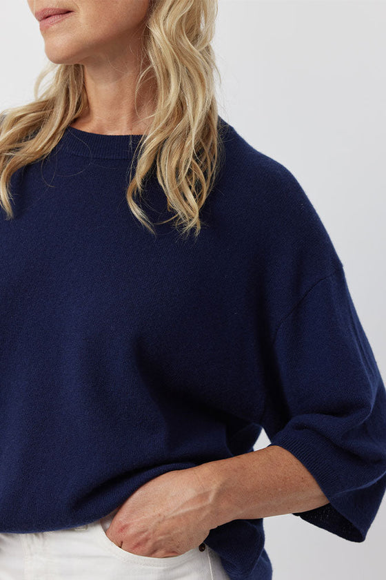 Cashmere Featherweight Oversize Tee - Navy