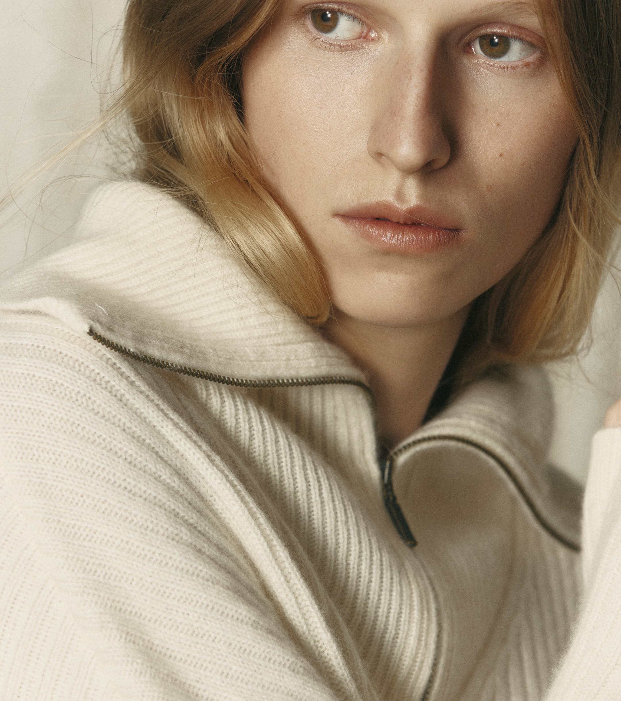 Cashmere Ribbed Quarter Zip - Cream