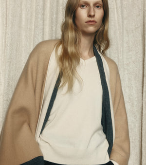Signature Cashmere V-Neck - Cream