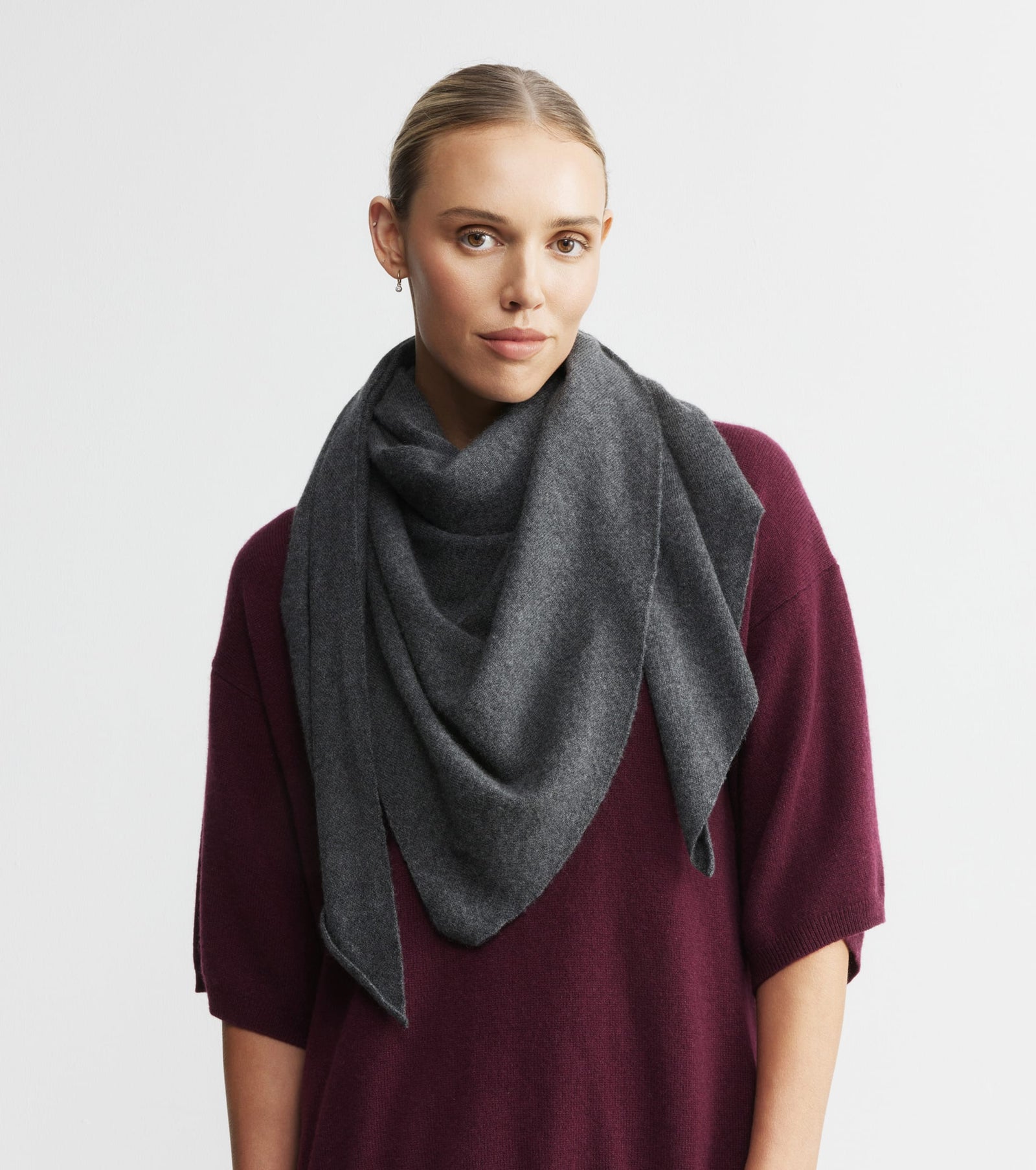 Cashmere Triangle Scarf - Graphite