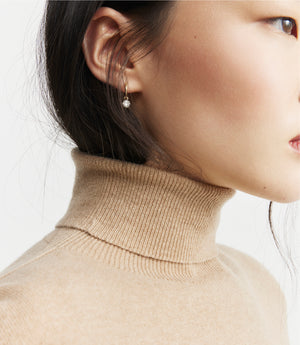 Signature Relaxed Cashmere Turtle Neck - Birch