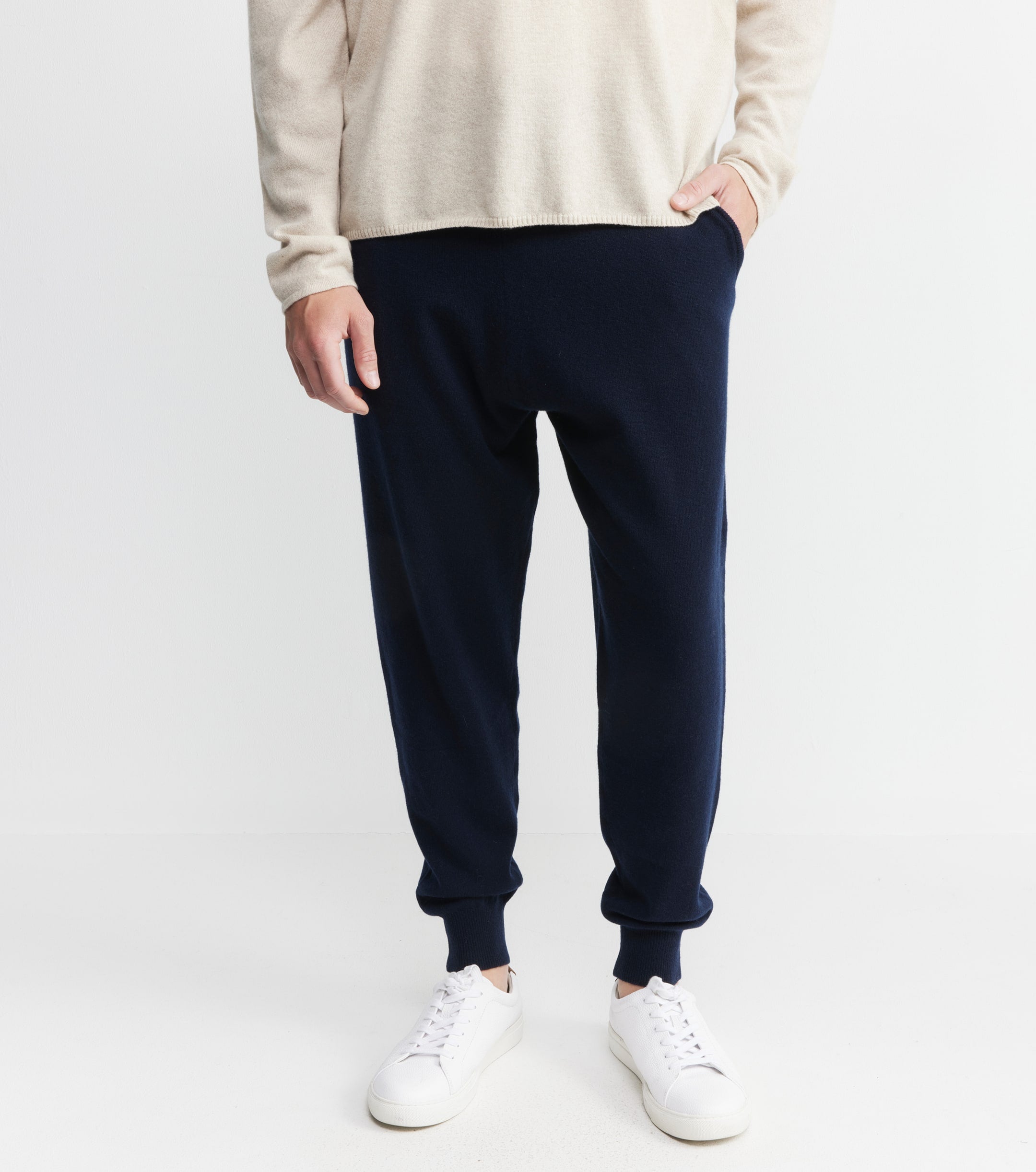 Unisex Essential Cashmere Jogger - Navy