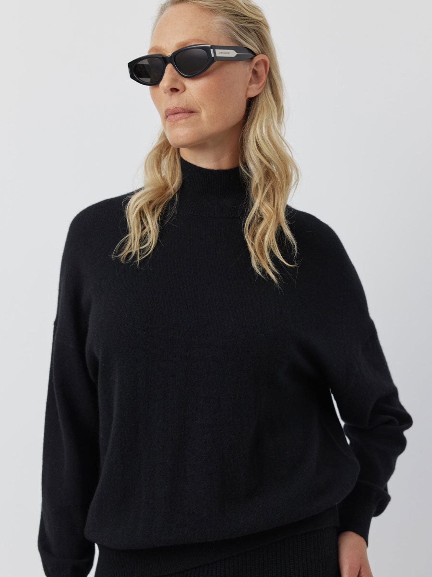 Relaxed Cashmere Mock Sweater - Black