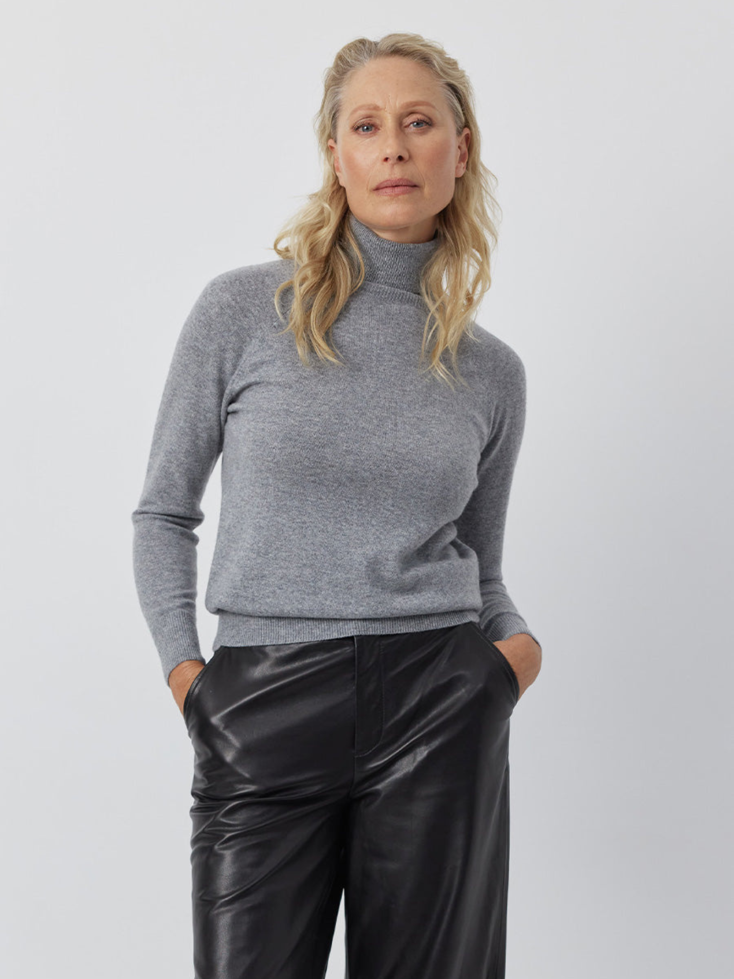 Essential Cashmere Roll Neck - Dark Grey Melange