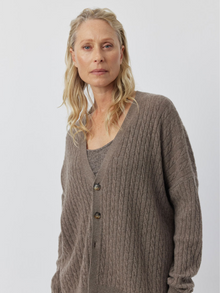  Relaxed Cashmere Cable Cardigan - Walnut