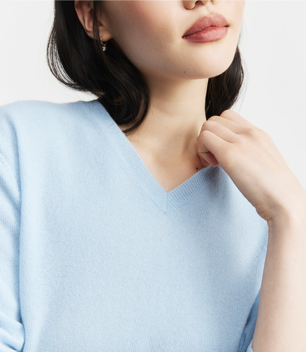 Signature Cashmere V-Neck - Sky Blue